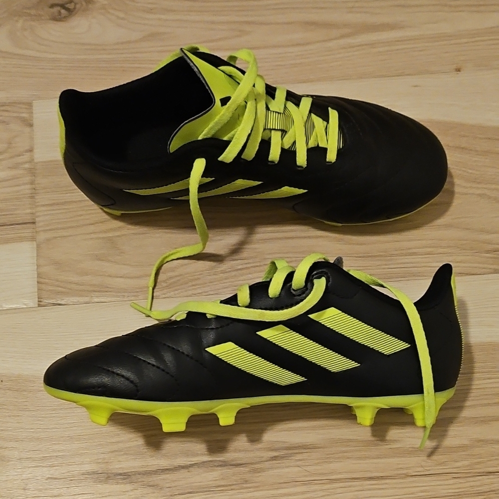 Adidas Kids Black and Neon Yellow/green Soccer Cleats